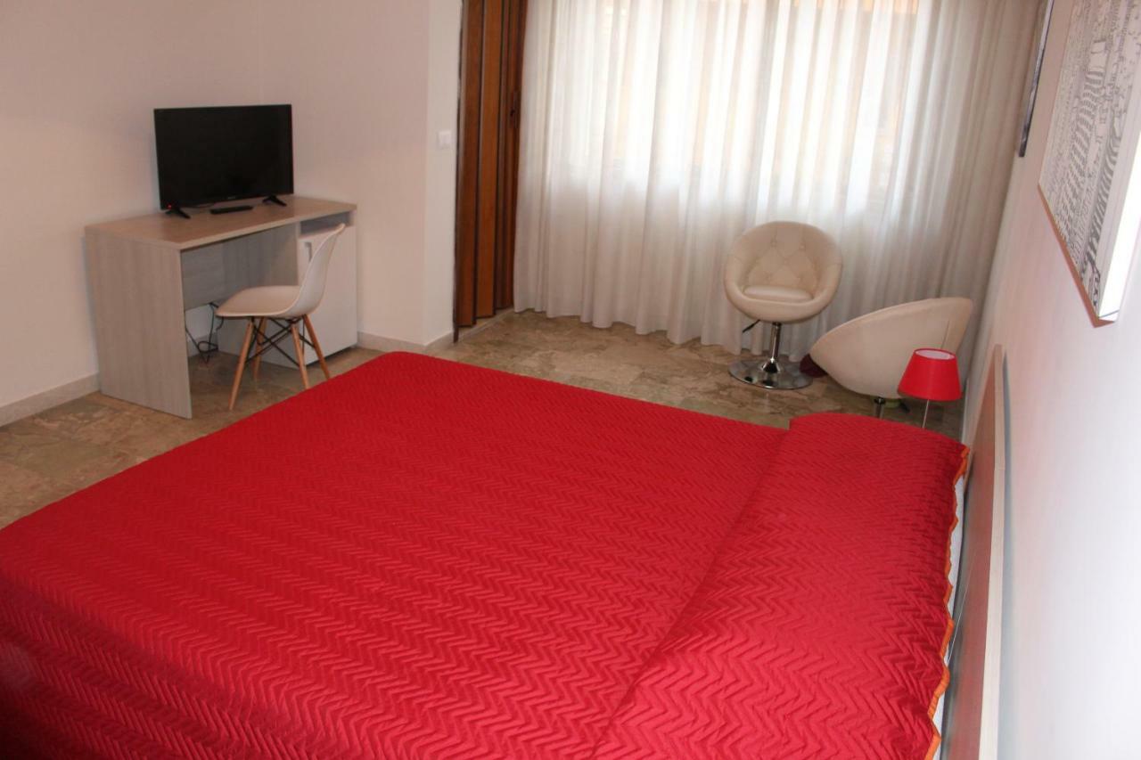 Sant'Adriana Apartment Reggio Calabria Exterior photo